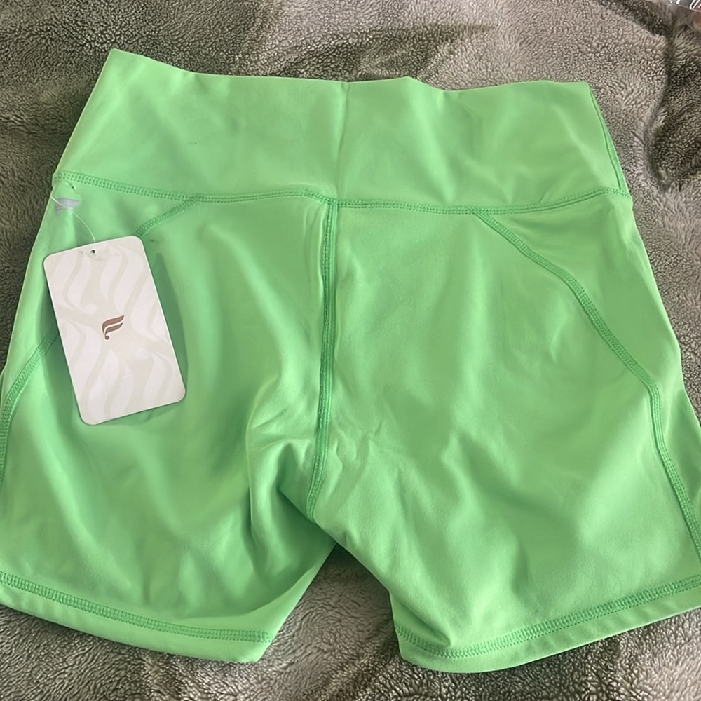 Fabletics - Picture 2 of 2